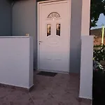 Hizmo * Ksamil