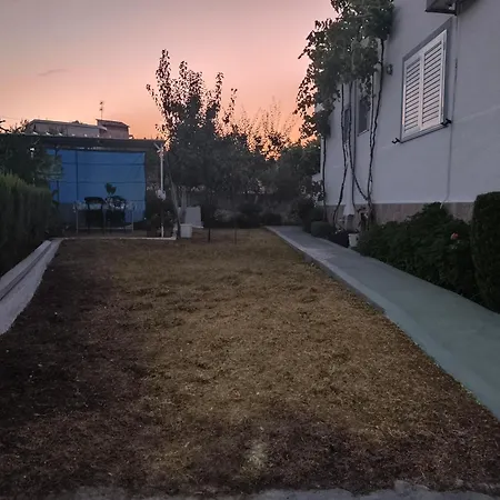 Hizmo Apartment Ksamil