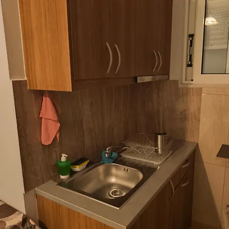 Hizmo Apartment